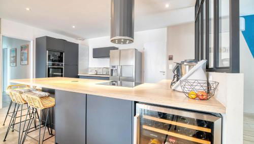 La Gragnaguaise - Maison climatisée avec piscine - Foto 4, stove, minibar