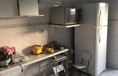 Apartamento Astúrias 2 Dorms Ar Cond - Foto 13