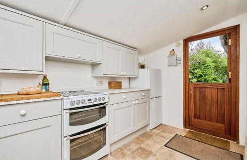 Sixpenny Cottage - Photo 9