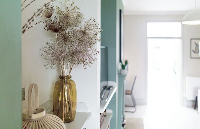 Stunning Townhouse with Large Garden - Photo 30