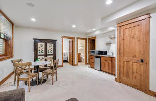 Cozy Spacious Mountain Home Close To Everything - Foto 20