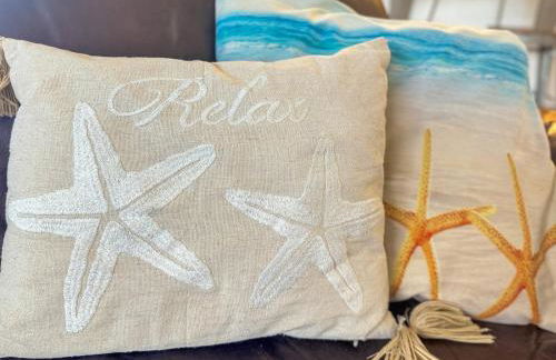 Ocean View Next to Pool and Amenities Corner Unit 3 Balconies OW20-201 - Foto 9