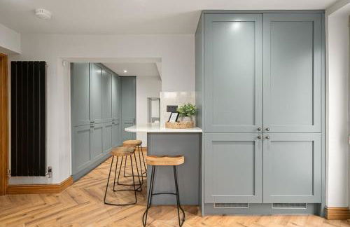 Luxury 4BR Cottage near St Georges Park - Foto 16