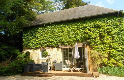 Gîte "Le Bleu D'Orage" Dans un Domaine de 7ha Au Calme - Foto 1