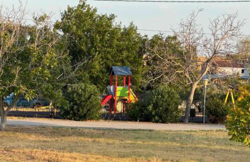 Ваканциона къща Анемони - Foto 13