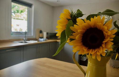 Converted Stables at Peaceful Family Farm Stay - Photo 7