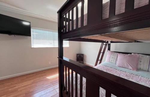 Large Family Pool Home 2.5 Miles To Disney w/3 King Beds!!! - Foto 52