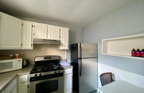 Clover 2900 - Apartment and Rooms with Private Bathroom near Washington Ave South Philly - Foto 37