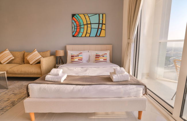 Luxury Apartments Business Bay Gym-Pool-Parking by Sojo Stay - Foto 2