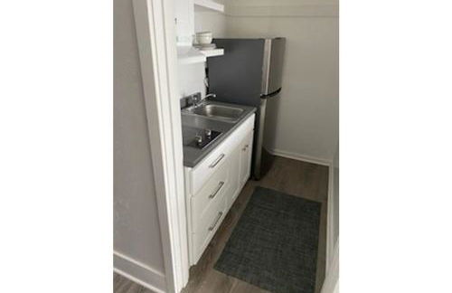 Modern Unit 212 in a 1930s Building - Foto 8