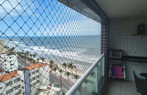 Apartamento em Mongaguá, Frente ao Mar - Foto 1