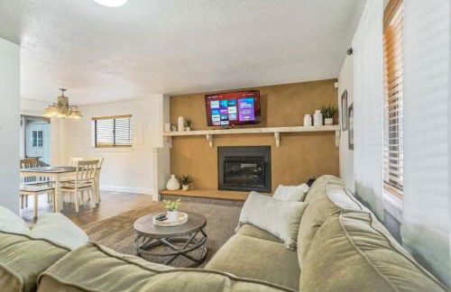 3BR with Patio and Fire pit near Hiking & Downtown - Foto 6