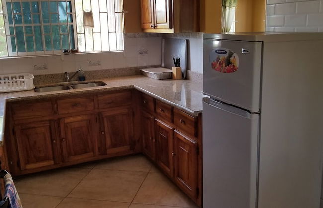 Holiday House at Villa Montego - Photo 29