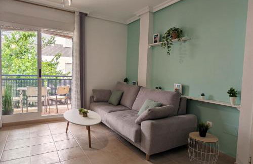 Apartamento Las Palmeras - Con Terraza, barbacoa, aire acondicionado y a 250m de la playa! - Foto 2