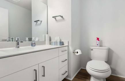 Newly Luxury Condo Oasis - Foto 12