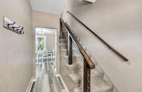 Lazy River Villa - Hottub! Fenced Yard! Fire Pit! - Foto 54