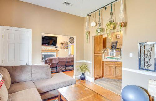 Explore Gulf Coast and Beyond! Home with Yard and Games - Foto 15