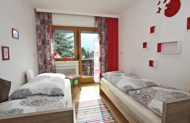 Apartment in Stumm Near Ski Slopes - Photo 2