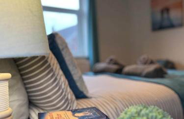 Ideal 4-bed home sleeps 7 - Nr Trafford Ctr & M60 - Foto 46