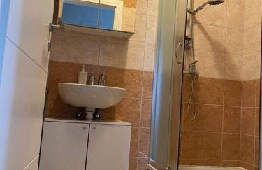 Apartman u iznimnoj blizini mora za miran odmor - Photo 12