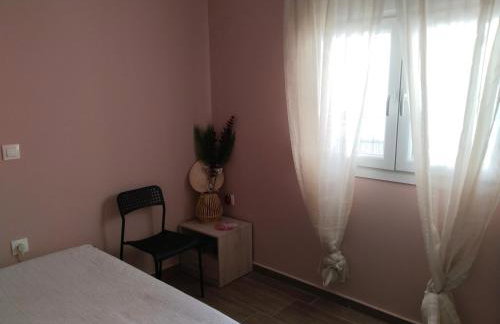 Io's Guest House - Photo 12