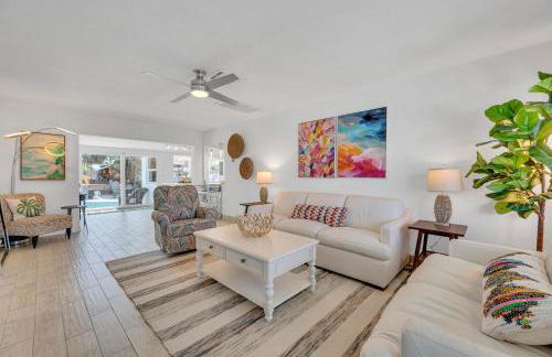 Waterfront Bungalow Heated Pool Pineapple Key - Foto 2