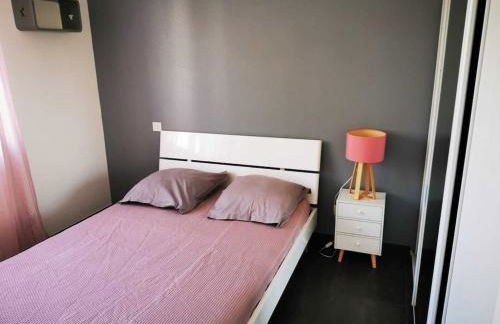 Villa contemporaine avec piscine à débordement dans un domaine viticole - Foto 19