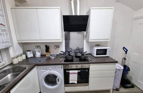 *6R* setup for your most amazing & relaxed stay + Free Parking + Free Fast WiFi * - Foto 9