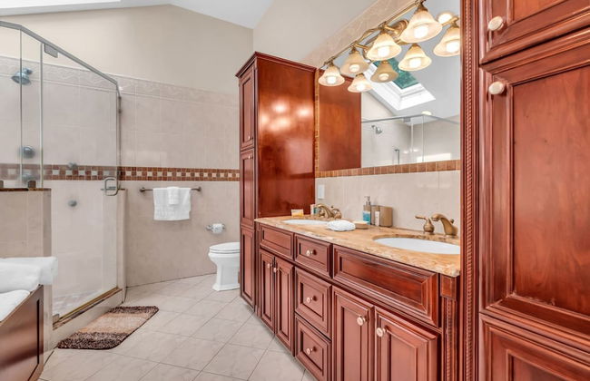 Fall Family Oasis Fireplace Theater and Games - Foto 70