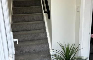 3 Bedroom home, with 4 beds, parking, walk to station & town centre families and business visitors welcome - Foto 32