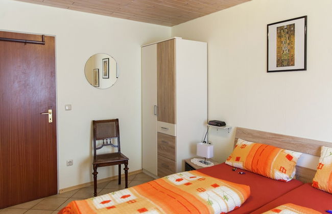 Attractive Apartment in Bettenfeld With Garden - Foto 4