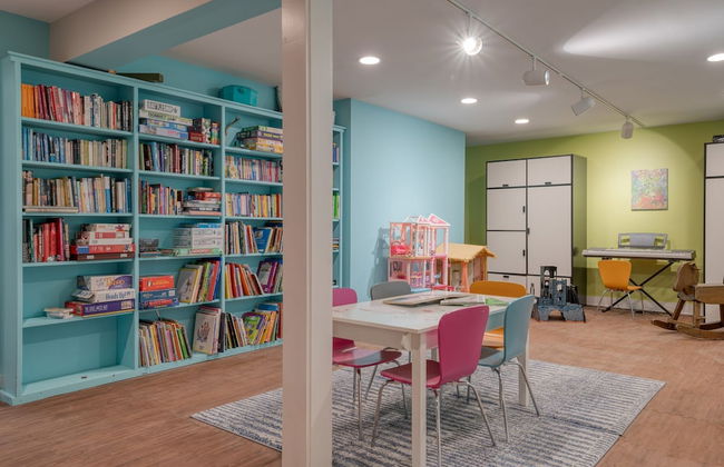 Sunny Pond by Avantstay Secluded Estate w a Private Pond Gym Movie Theater - Foto 41