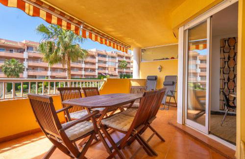 2 bedrooms with pool, terrace and balcony - Photo 3