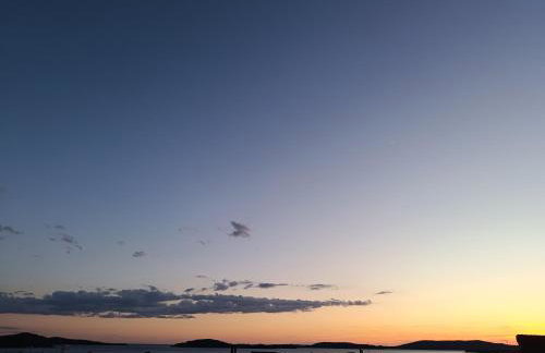 Seaside Serenity - Elegant Apartment with Stunning Sea Views - Foto 35