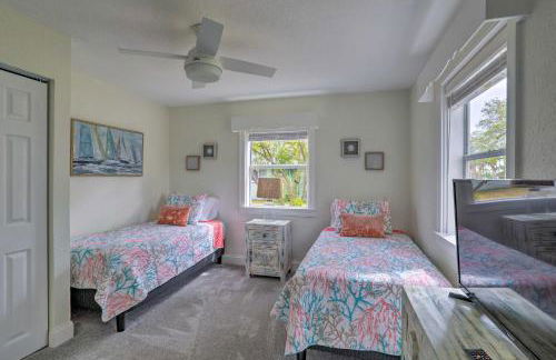 Tampa Bay Area Cottage with Gas Grill and Fire Pit! - Foto 17