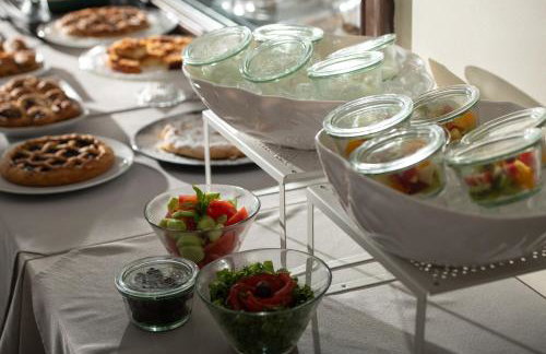 Karavia Lux Inn - Photo 35