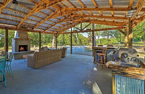 Cozy Cabin with Backyard Oasis 11 Mi to Marina - Foto 19