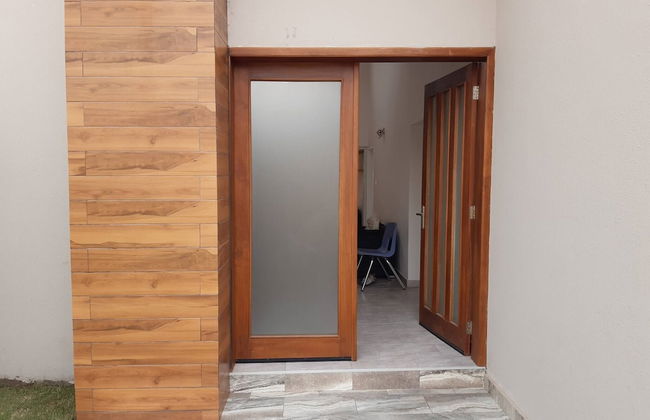 Serene Oasis in East Legon Hills - Chic 2 Bedroom Retreat - Photo 37