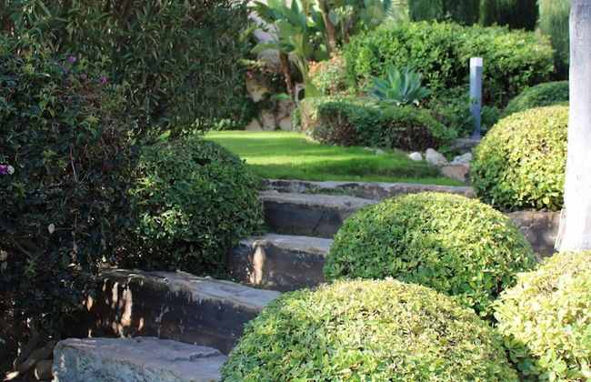 Beautiful Flat Near Golf Courses With sea Views - Photo 38