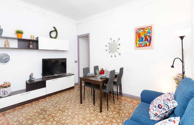 3 bedroom Apartment in Barcelona - Photo 1