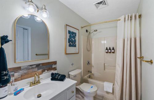 Emerald Lakes Poconos Retreat Game Room, Firepit & Sleeps 10 - Foto 61