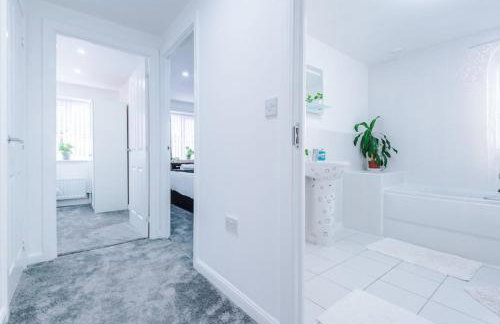 LUXURY 3 BEDROOM HOUSE Close to Manchester Center - Foto 3