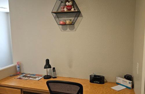 This cute 3 bedroom 2 and half bath is cozy - Photo 48