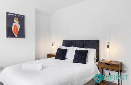 Ideal 4BR Home - Near City Hospital, Sherwood, Clinton Market, QMC & City Centre - Sleeps 8 - Foto 18