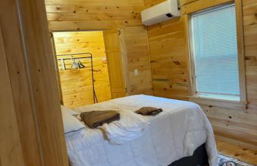 Luxury Forest Lake House - Privacy, Nature, Conveniences - New 2 bedroom - Foto 9