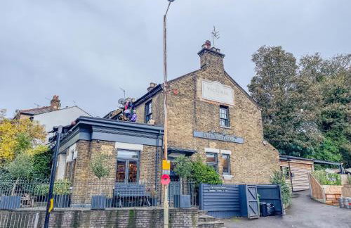 Multiple 2-Bedroom Apartments near Harry Potter Studios - 2-Minute walk to Bushey Station - 20 Minutes to London Euston - Ideal for Families & Business - Free Parking - Foto 44