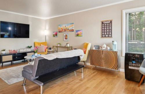 Vibrant 2bed Condo - Stroll to SEA Space Needle - Foto 12