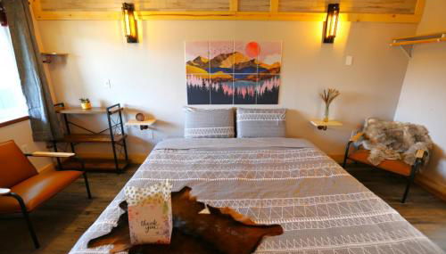 2nd Floor Newly Renovated room in Hatcher Pass Castle - Foto 2