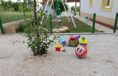 Over the skyline - Photo 18