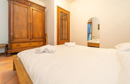 Casa con parcheggio, piscina giardino, barbecue - Foto 11